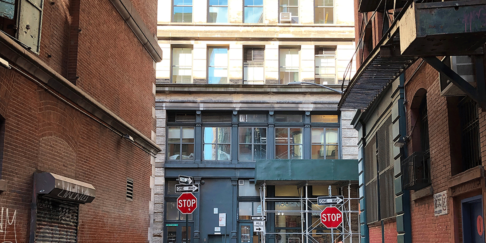 alleyway-mactech-1600×800 mac-tech offices looking from Jersey Street, SoHo